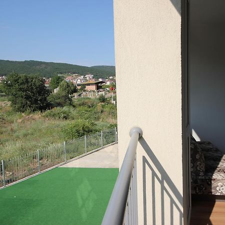 Menada Butterfly Apartment Sveti Vlas Eksteriør billede