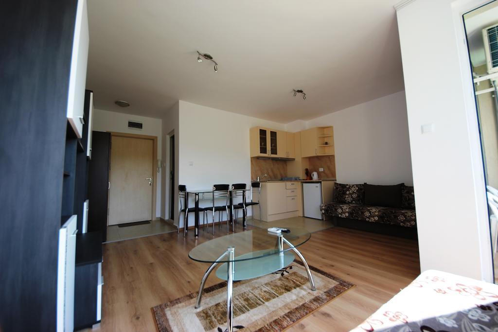 Menada Butterfly Apartment Sveti Vlas Værelse billede