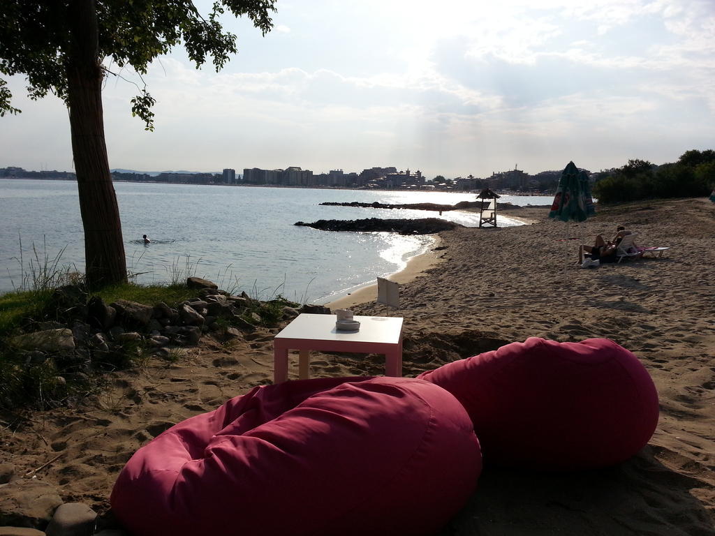 Menada Butterfly Apartment Sveti Vlas Eksteriør billede