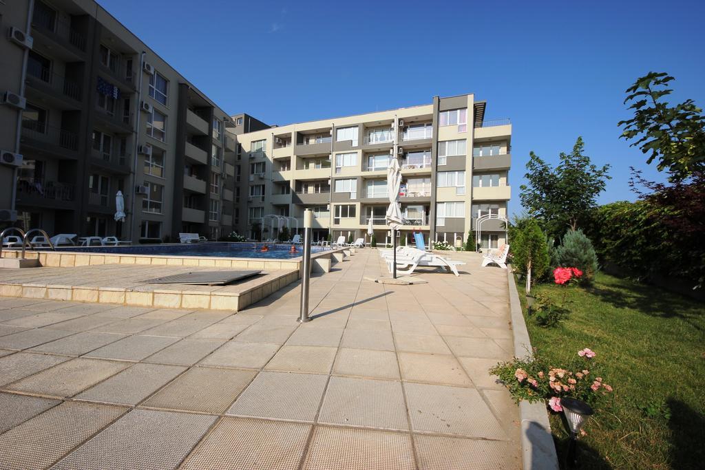 Menada Butterfly Apartment Sveti Vlas Eksteriør billede