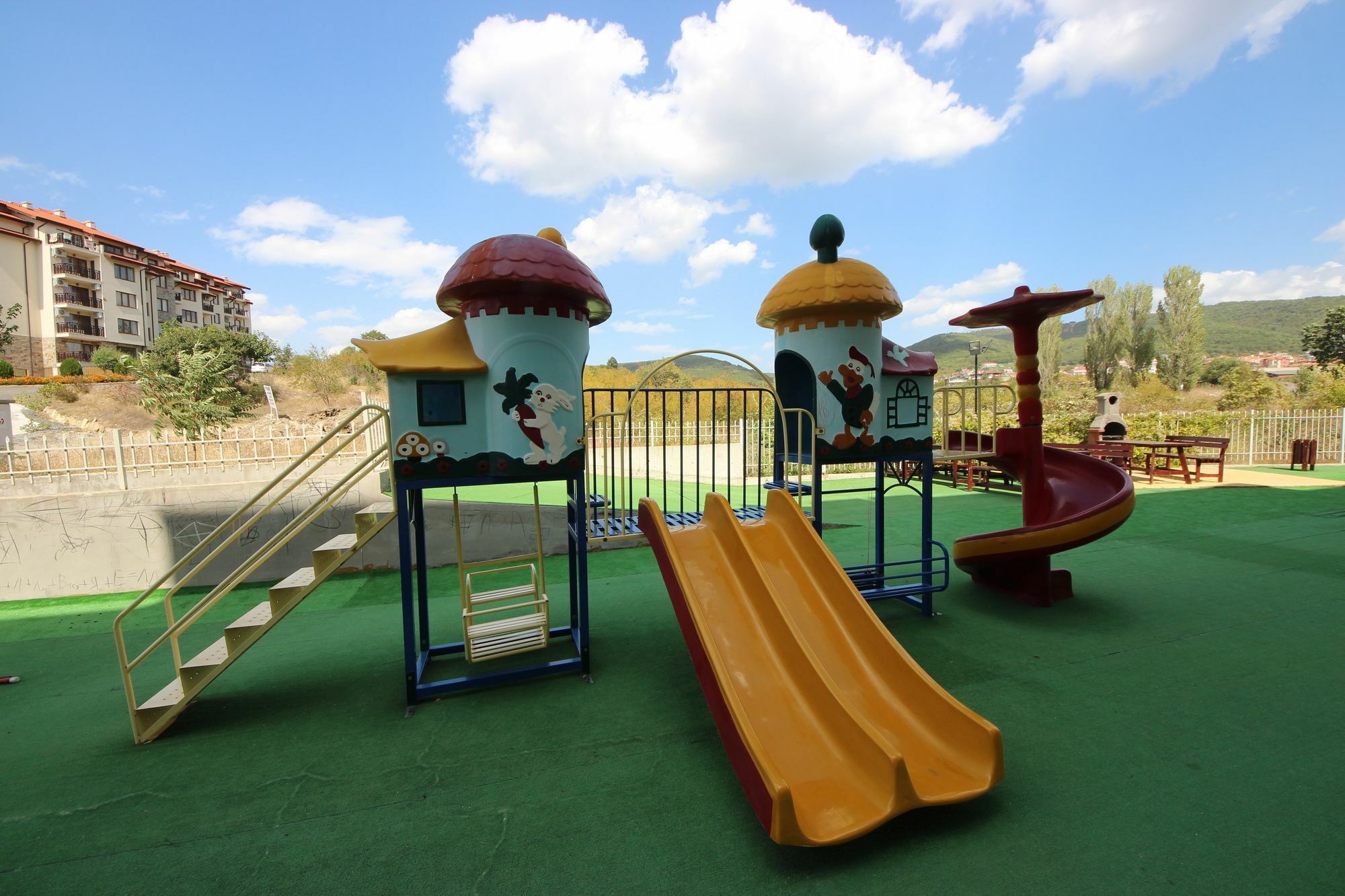 Menada Butterfly Apartment Sveti Vlas Eksteriør billede